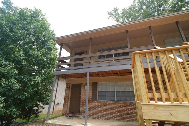 Foto del edificio - 2517 Old Bainbridge Rd