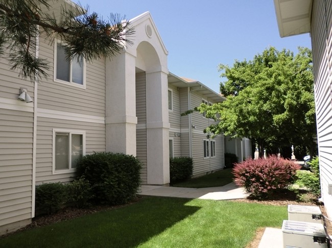 Foto del edificio - Sumerset Park Apartments