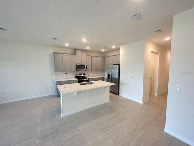 Foto del edificio - 4361 Small Creek Rd