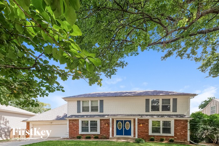 Foto principal - 10233 Caenen Dr