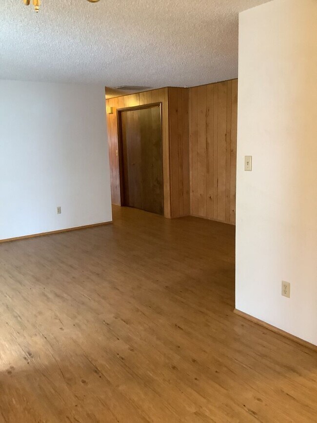 Foto del edificio - Hascall - 2118-2120 Eberlein Ave. - PM 11302022