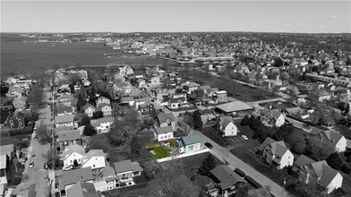 Building Photo - 65 Houston Ave