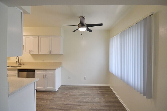Foto del edificio - 1422 Gordon St