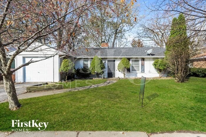 Primary Photo - 308 Shabbona Dr