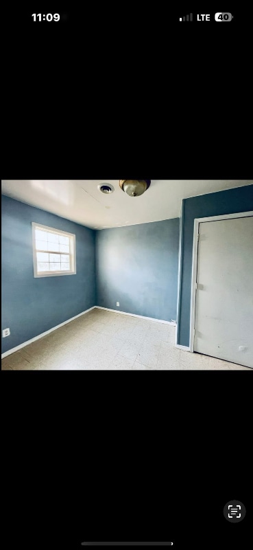 Building Photo - 28 Agnes Dr