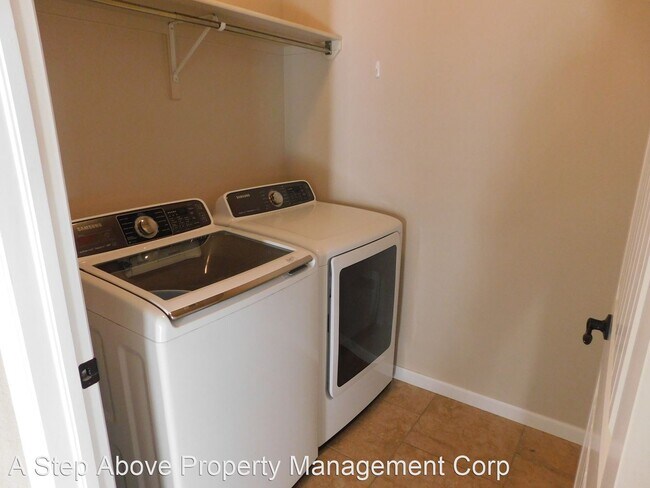 Building Photo - 3 br, 2 bath House - 653 Chalisa Avenue