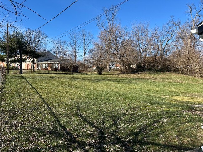 Photo - 139 Raintree Rd House