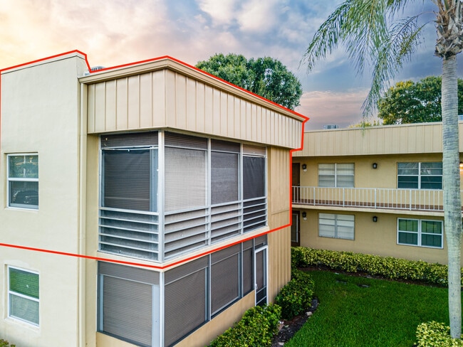 Foto del edificio - 509 Capri Dr