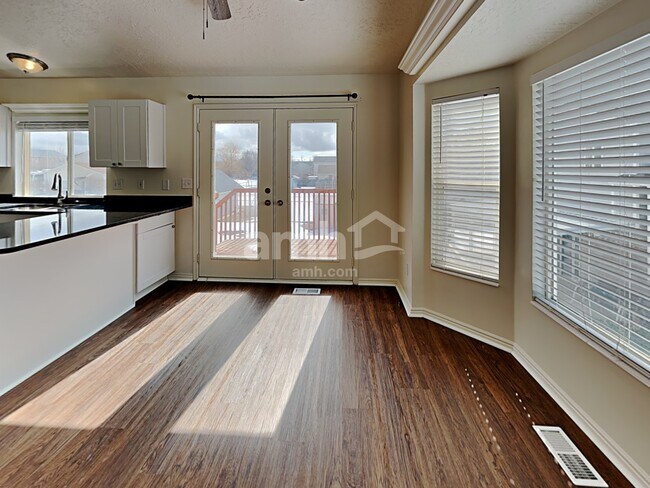 Foto del edificio - 2277 W 2300 N