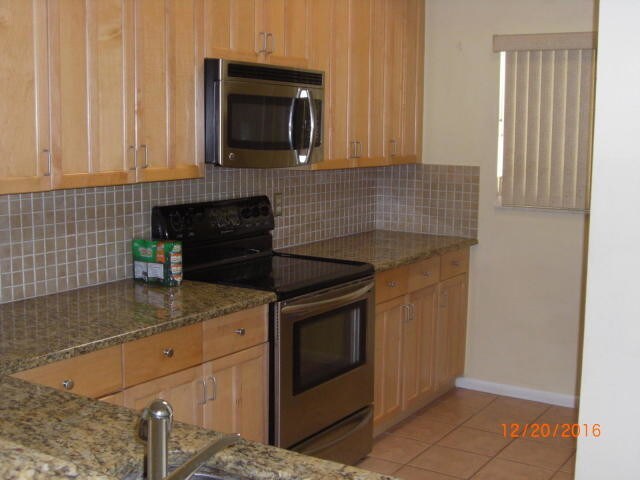 Foto del edificio - 2335 SW 22nd Ave