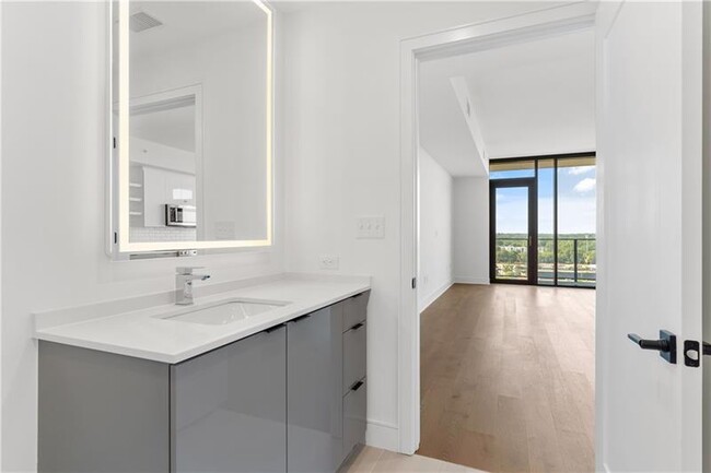 Foto del edificio - 788 West Marietta St NW