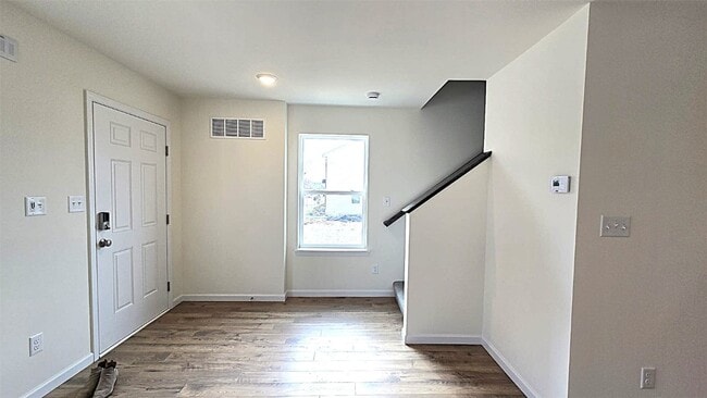 Foto del edificio - 431 Sunset Hollow Drive