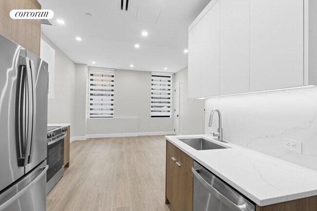 Foto del edificio - 760 Metropolitan Ave