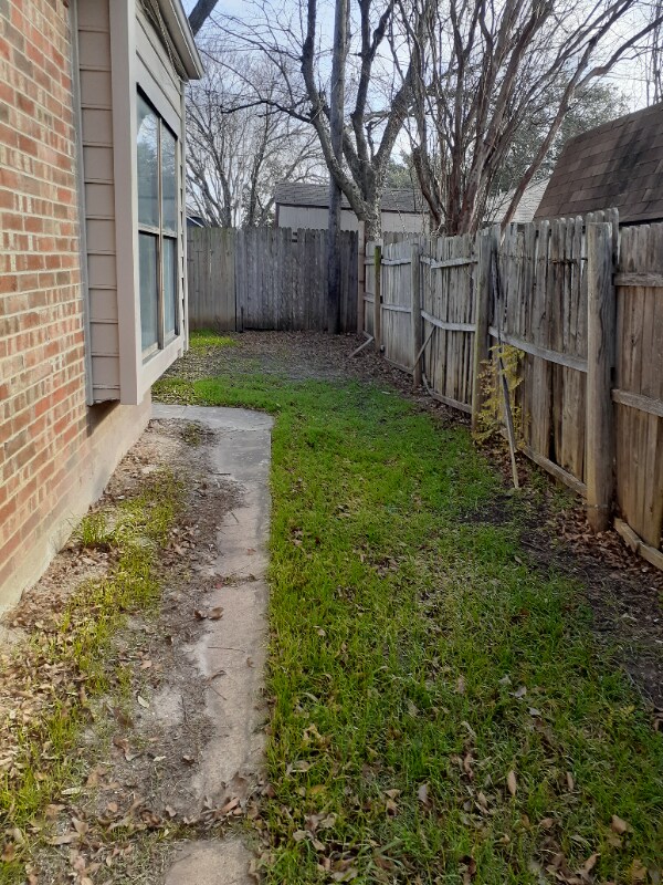 Building Photo - 6509 Devine Dr