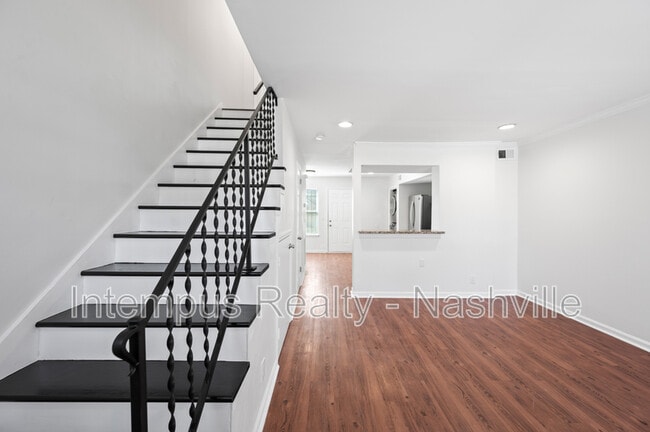 Building Photo - 1300 Aline Ave