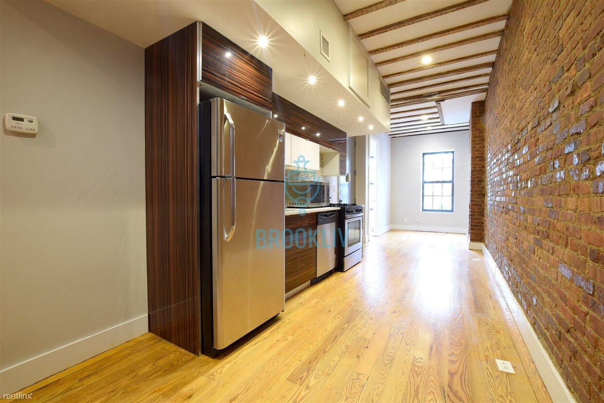 Foto principal - 3105 Church Ave