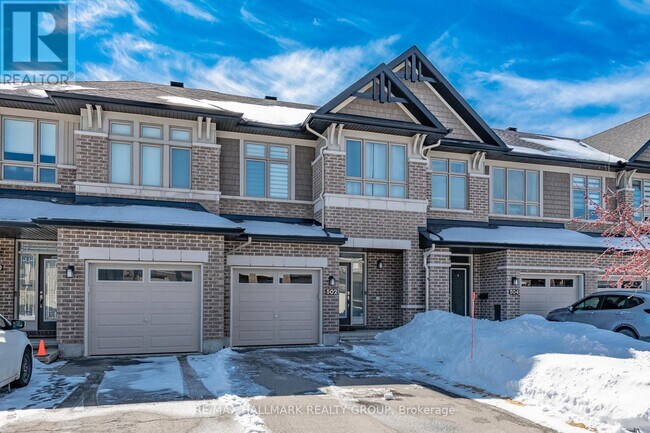Building Photo - 502 Featherfoil Way