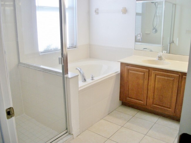 Foto del edificio - 36418 Barrington Dr
