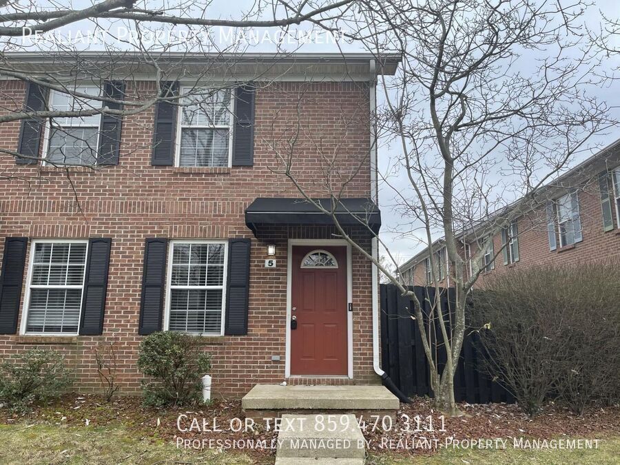 Foto principal - 3696 Arbor Dr