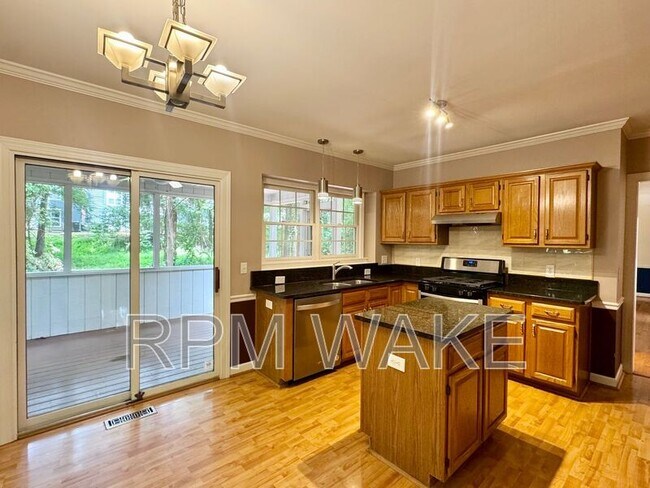 Building Photo - 106 Oak Spring Ct