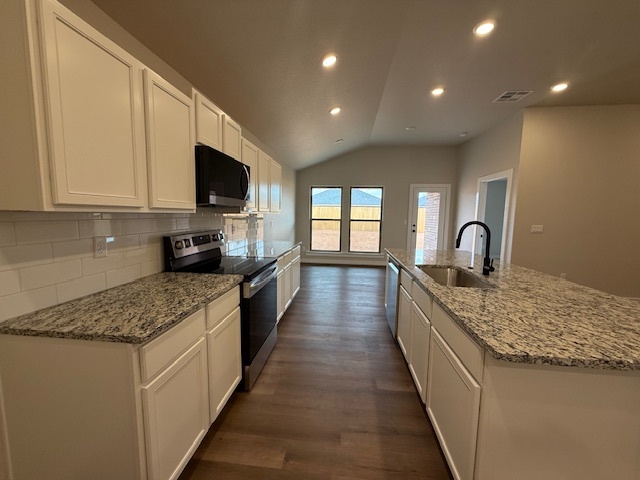 Foto del edificio - 323 Trailblazer Ln