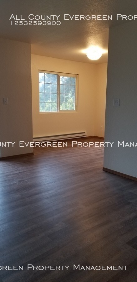 Building Photo - 2 bedroom 1 bathroom in Park View Place