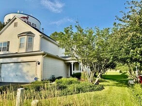 Building Photo - 292 Tower Hill Dr