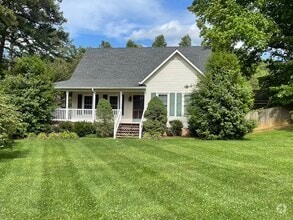 Building Photo - 1098 Valley Rd
