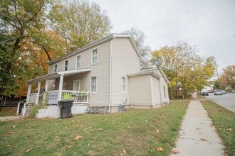 Building Photo - 803/805 N 7th St