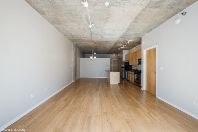 Foto del edificio - 321 S Sangamon St