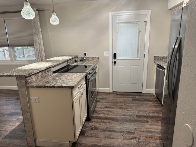 Foto del edificio - 1728 Taylor St