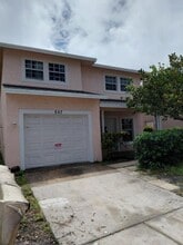 Building Photo - 647 Latona Ave