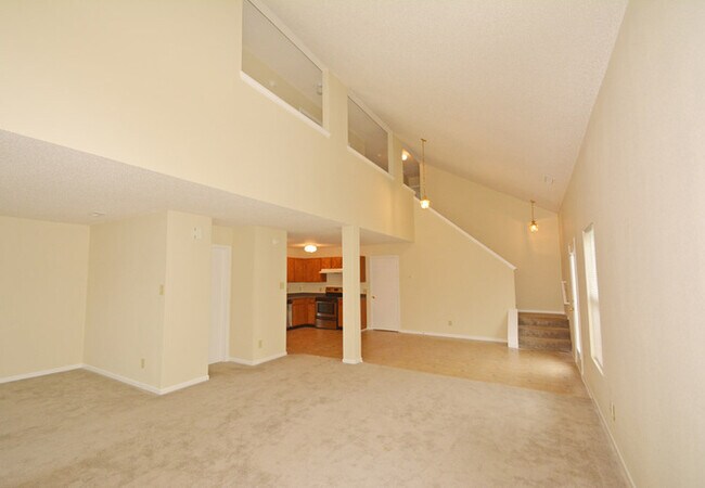 Foto del edificio - Apply Now !