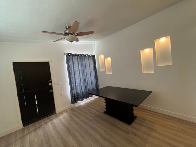 Foto del edificio - 11171 Cactus Dr