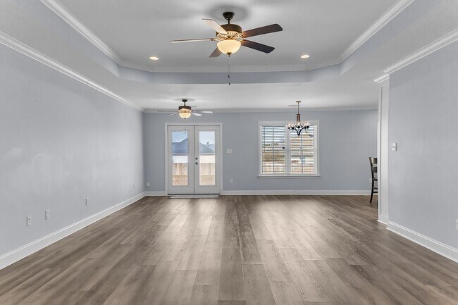 Foto del edificio - 5731 Shasta Pines Way