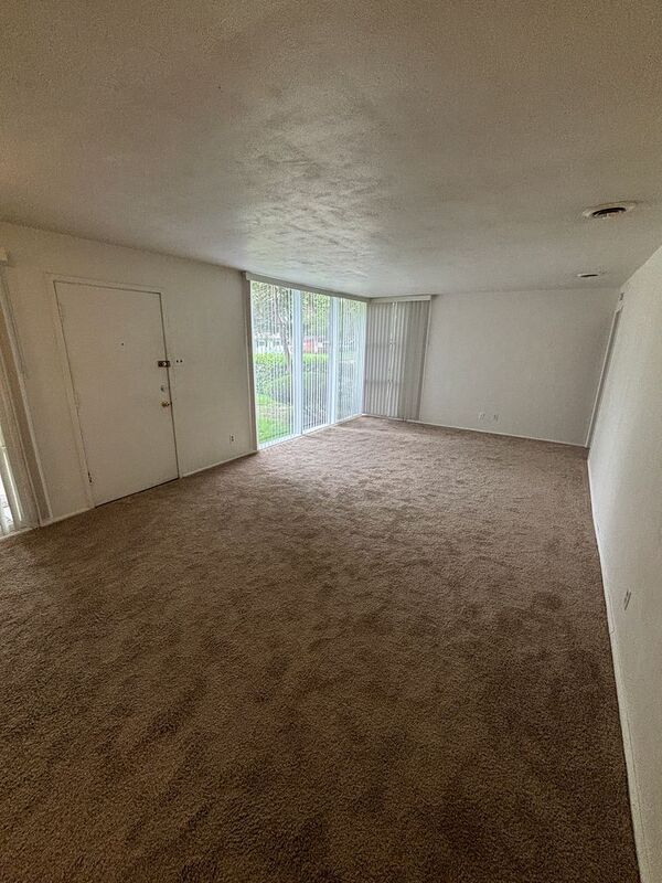 Building Photo - 8313 Woodhurst Dr