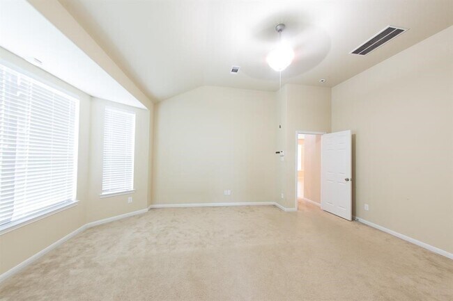 Foto del edificio - 13401 Harbor Chase Ct