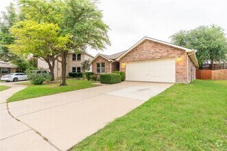 Building Photo - 9514 Byron Dr