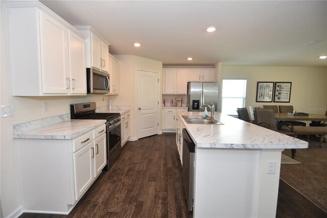 Building Photo - 27 Grand Par Ct