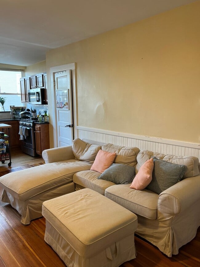 Photo - 332 Beacon St Apartment