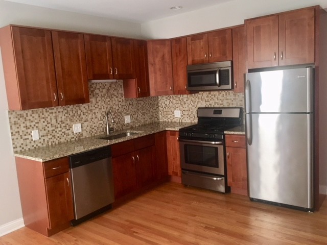 Foto principal - 333 N Oakley Blvd