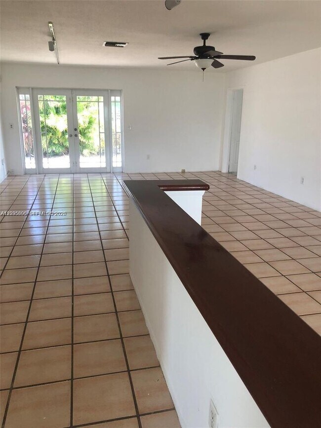 Photo - 401 SE 5th Street, Dania Beach, FL 33004 House