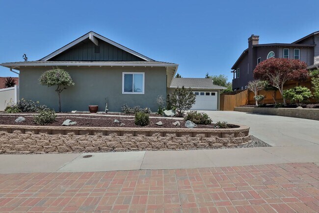 Building Photo - Charming 3-bedroom home in Bay Ho