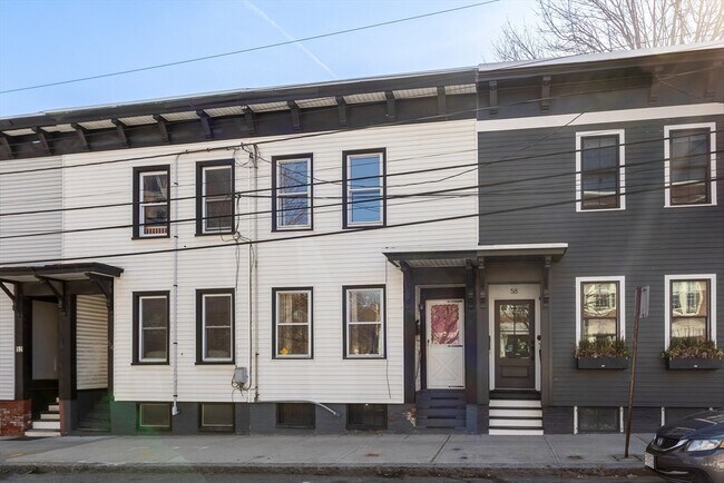 Building Photo - 56 Spring St