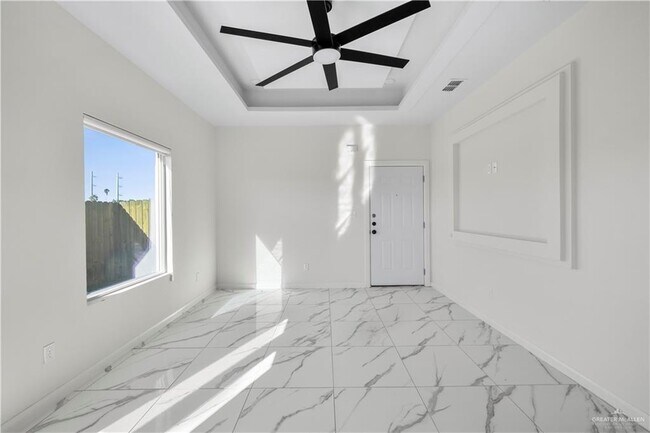 Foto del edificio - 1301 N Aryana Ave