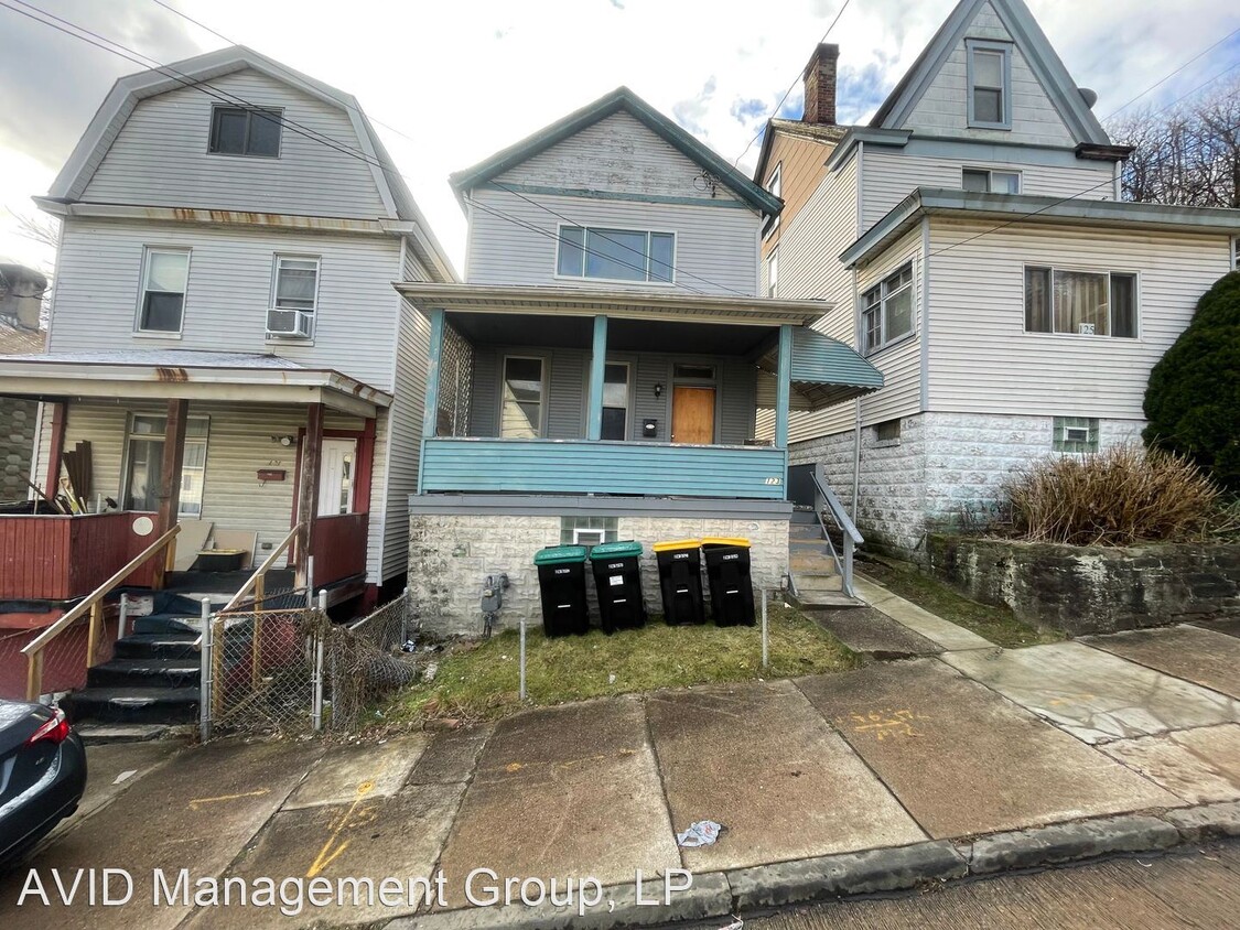 2 br, 1 bath House - 123 Churchill St - House Rental in McKees Rocks ...