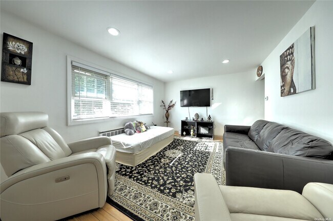 Foto del edificio - 46 Gardner Ave