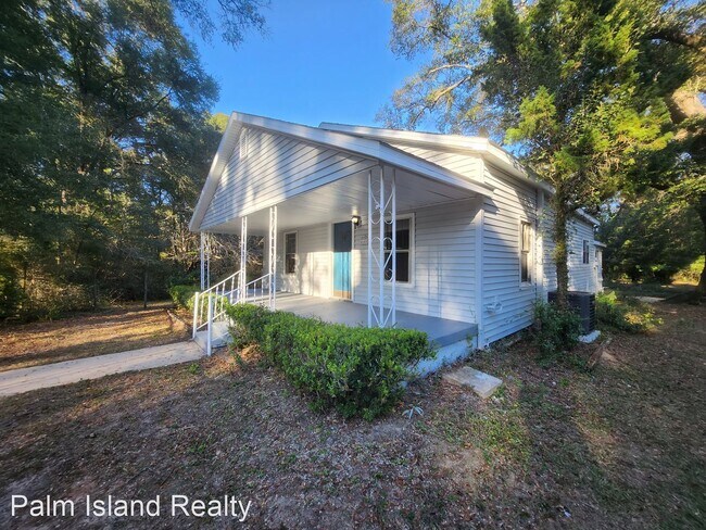 Building Photo - 3 br, 1 bath House - 4645 Johnson St.