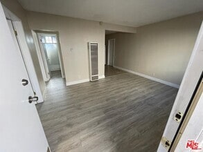 Building Photo - 244 E 49th St