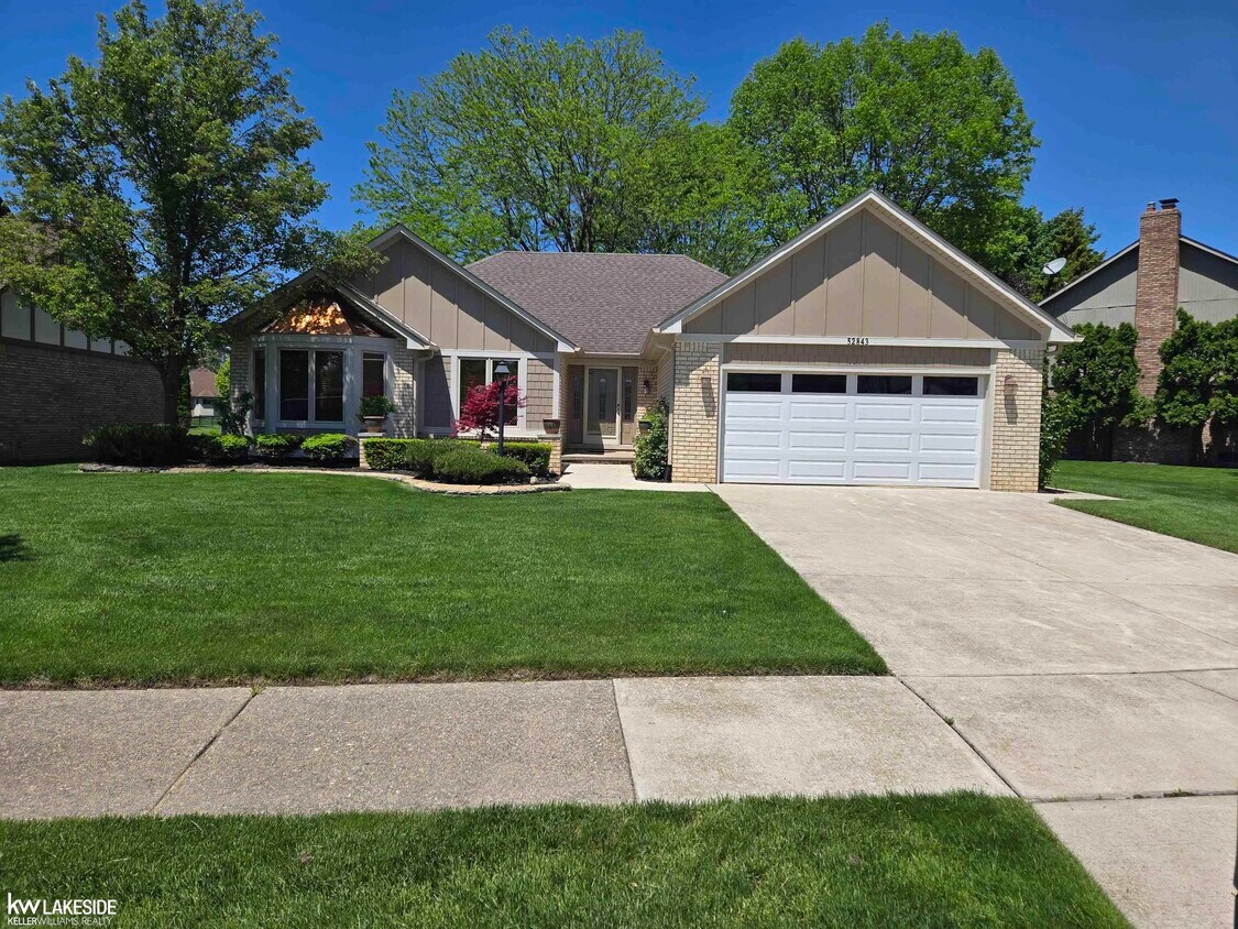 Foto principal - 52843 Deerwood Dr